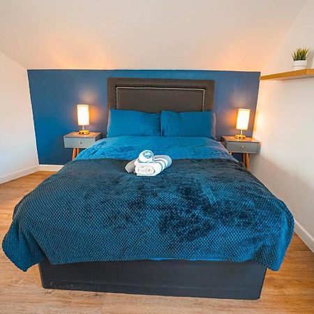 Private And Spacious 2 Bedroom House - Free Parking! Cardiff Exterior photo