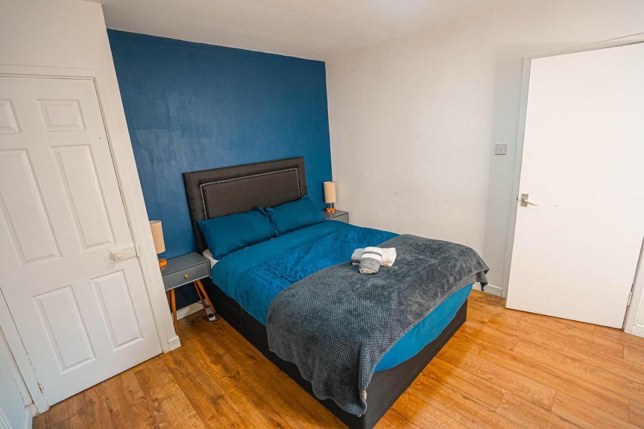 Private And Spacious 2 Bedroom House - Free Parking! Cardiff Exterior photo