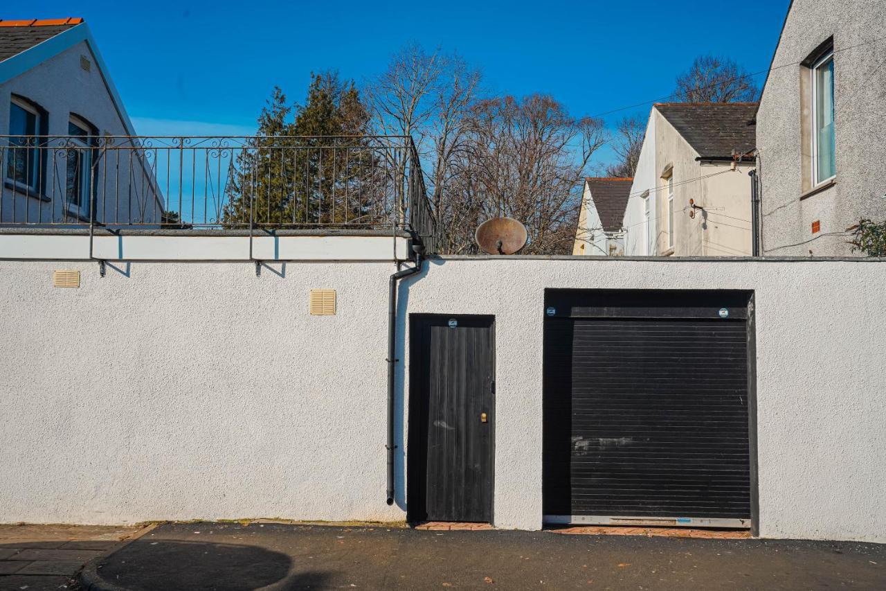 Private And Spacious 2 Bedroom House - Free Parking! Cardiff Exterior photo